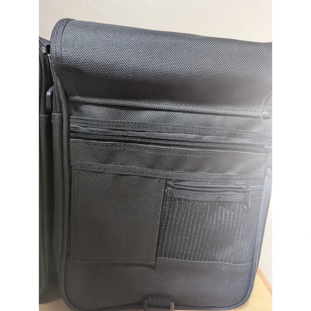 Samsonite Foldable Packable Duffle Travel Carryon Bag Black
